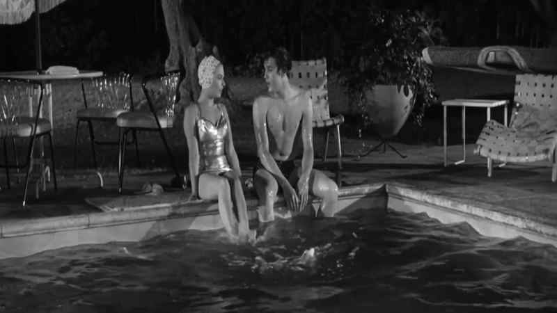 You know how to float? - No