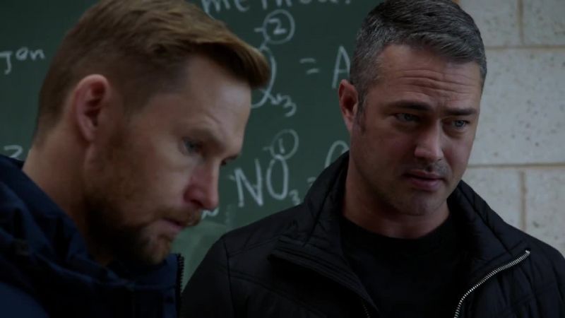 You know how they met? - Here, I think