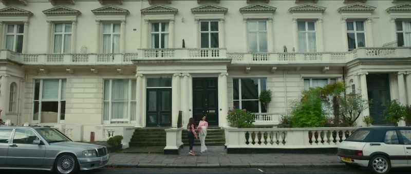 You know, Hyde Park is just 5 minutes from here!