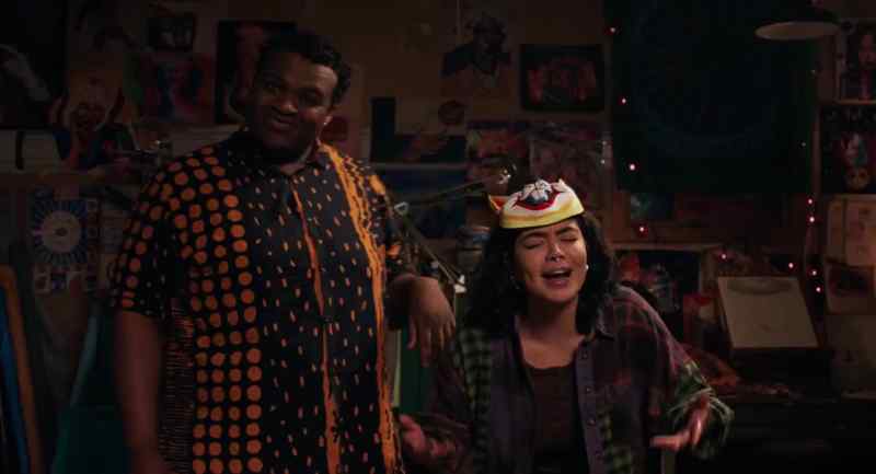 �� You know what friends do? ♪