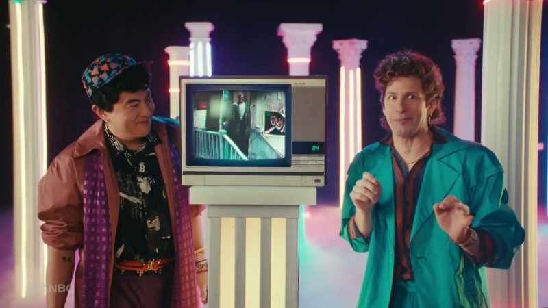 �You know what? ‫I'm in. ‫Because everyone ♪