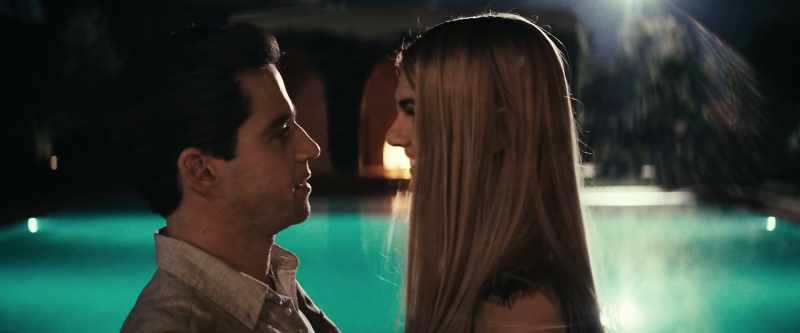 You look so beautiful. - Thanks, baby