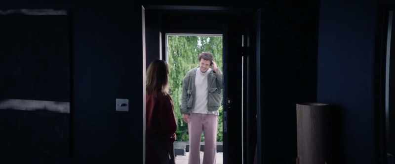 You look lovely. -Oh. [laughing]