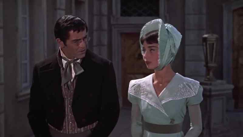You must promise me something. -Yes