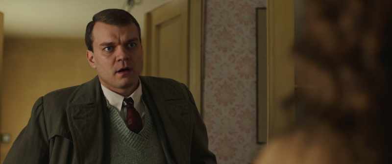 You mustn't talk to him. - We talk to our customers