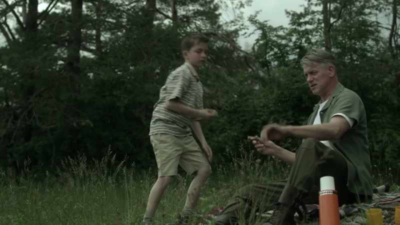 You point with your left toe. -[belt rattles]
