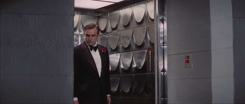You press L Mr Bond