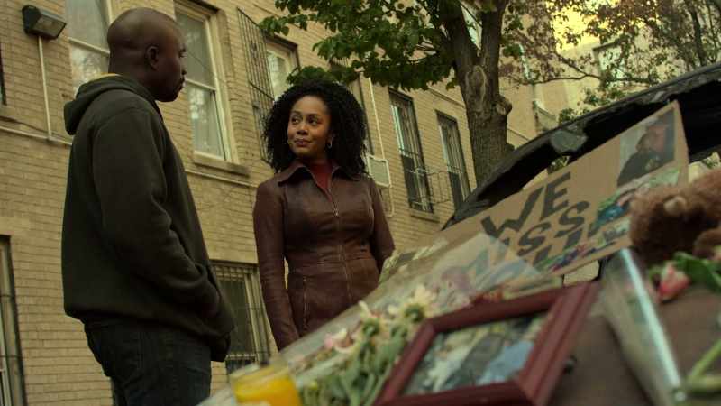 You remember Candace? This close to testifying against Mariah?
