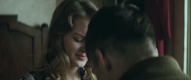 You see this right here That is your heart lineFrom the looks of thisyou are going to have one great love in your life