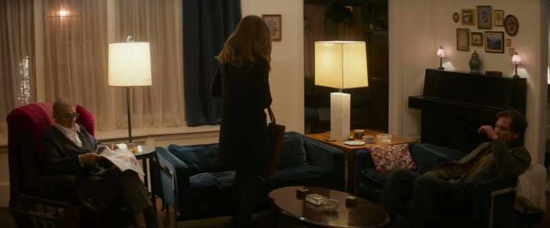 You smell like an ashtray, Nicholas. - Yeah