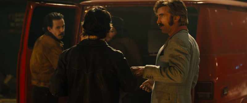 You take that end. - You're gonna be like my bird