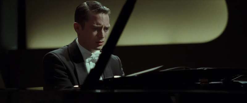 You think you can bargain with me You're not in control Tom