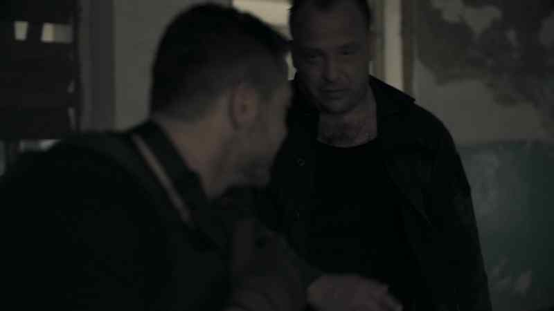 You want me to get a gun? - No, I've got this