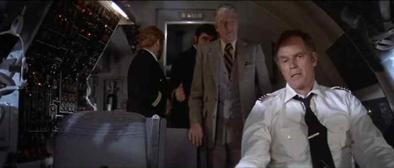 You wanted to see me, Captain? - Excuse me, Senator