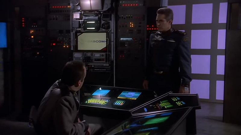You wanted to see me? - Roberts had an interesting visitor