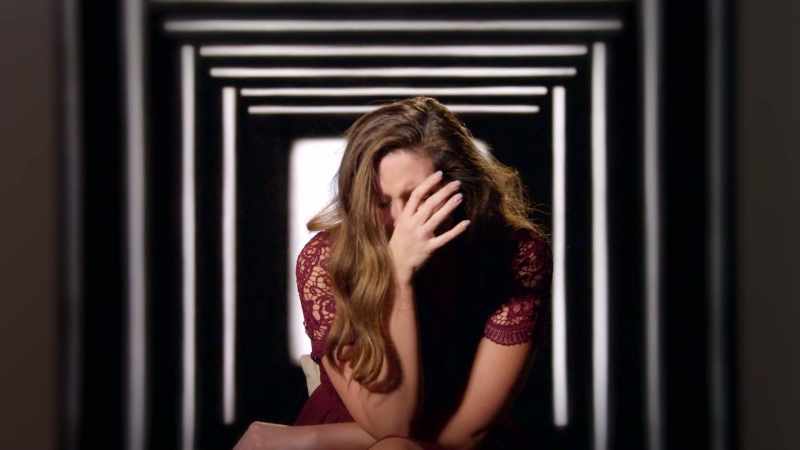 �� You, you, keep me hurting ♪