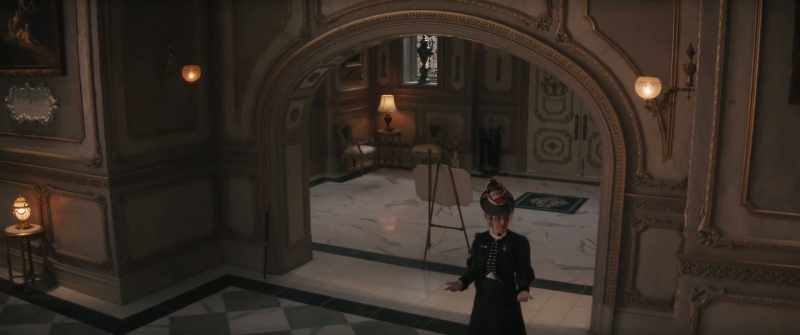You'll note there's no seating in the foyer