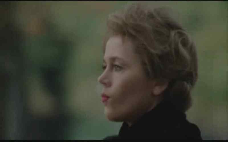 [Young Julia] Lilly, you don't have to come this way. Go down under