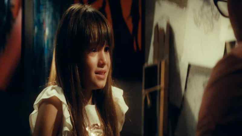 (YOUNG SIENNA WHIMPERING)