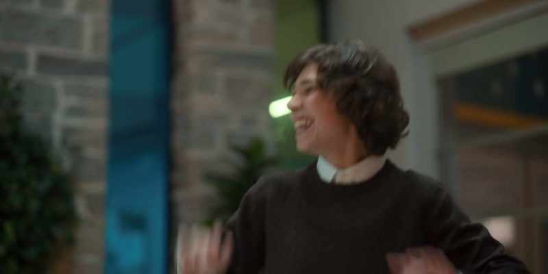 [Young] There it is.-[chattering, laughing]