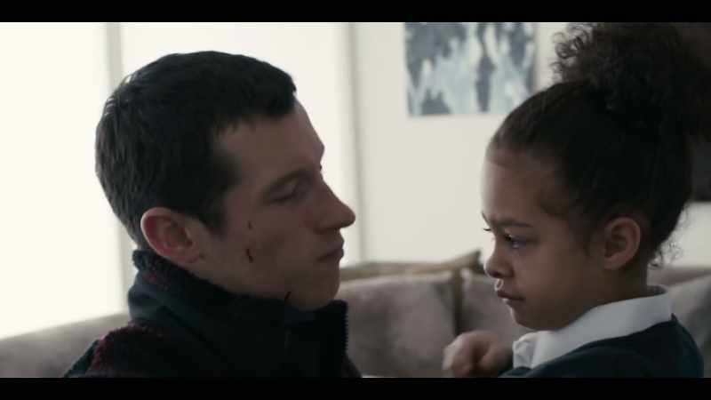 Your daddy loves you very much, okay? -Okay