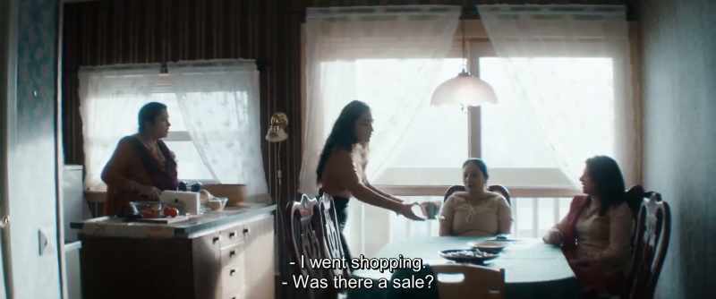 Your dress is pretty. - You think so?