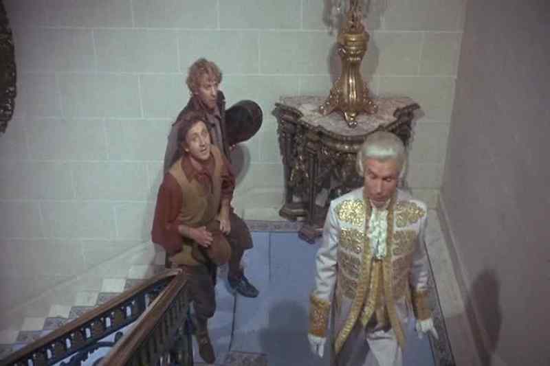 Your quarters are up here. The king will see you this evening
