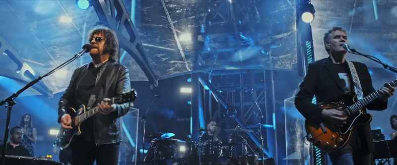 �� You're always talking 'bout your crazy nights ♪