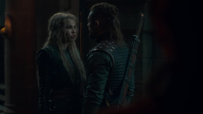 You're choosing her over me? - I am keeping us alive
