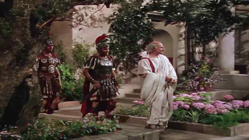 You're expecting other guests this evening, general?