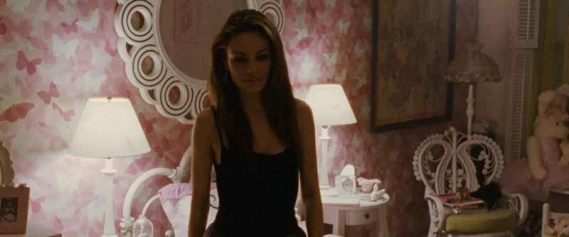 You're not my Nina right now Leave me alone