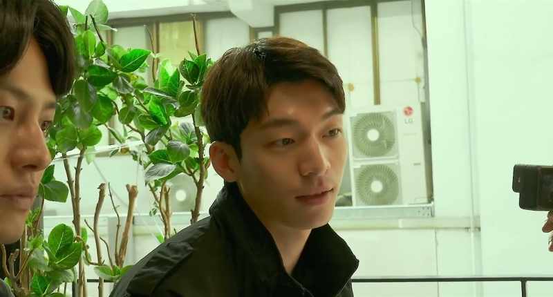 Zhi Xian is assistant camera