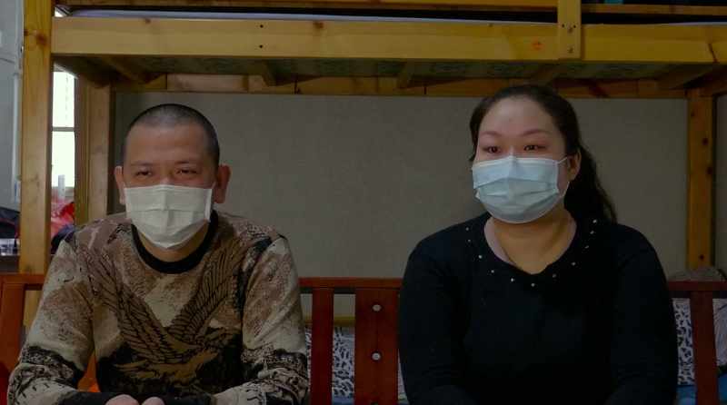 Zhou Li and her husband were infected