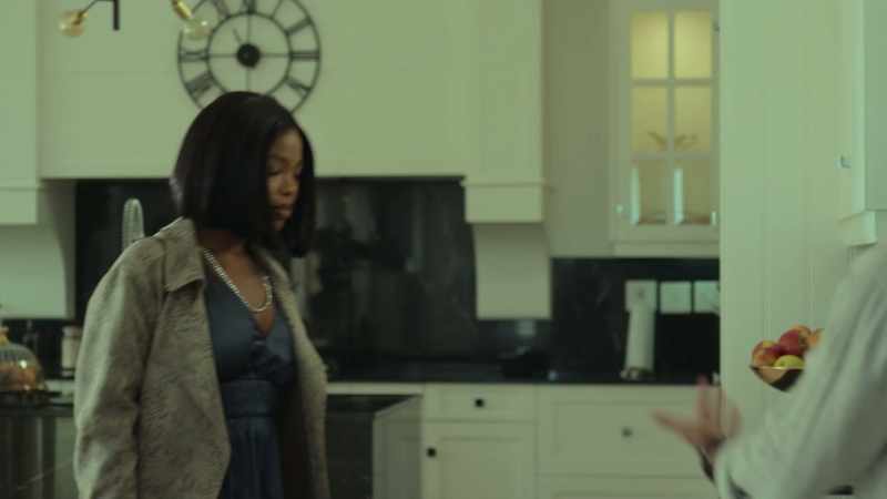 Zinhle works for us, in case you forgot. Let's go, Zinhle