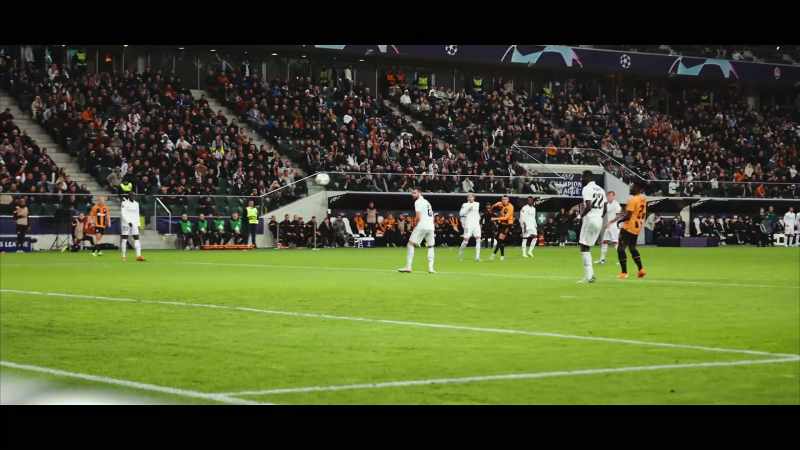Zubkov trying to catch out Lunin, who wasn't convincing